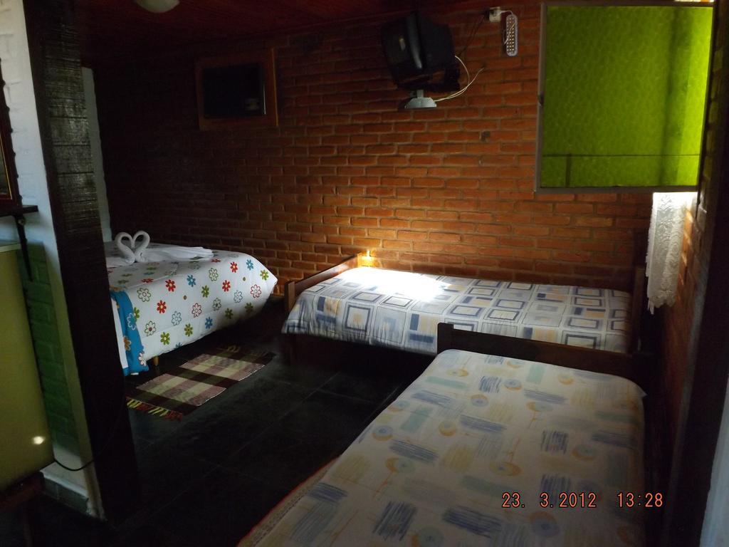 Pousada Quintal Das Pedras Penedo  Zimmer foto