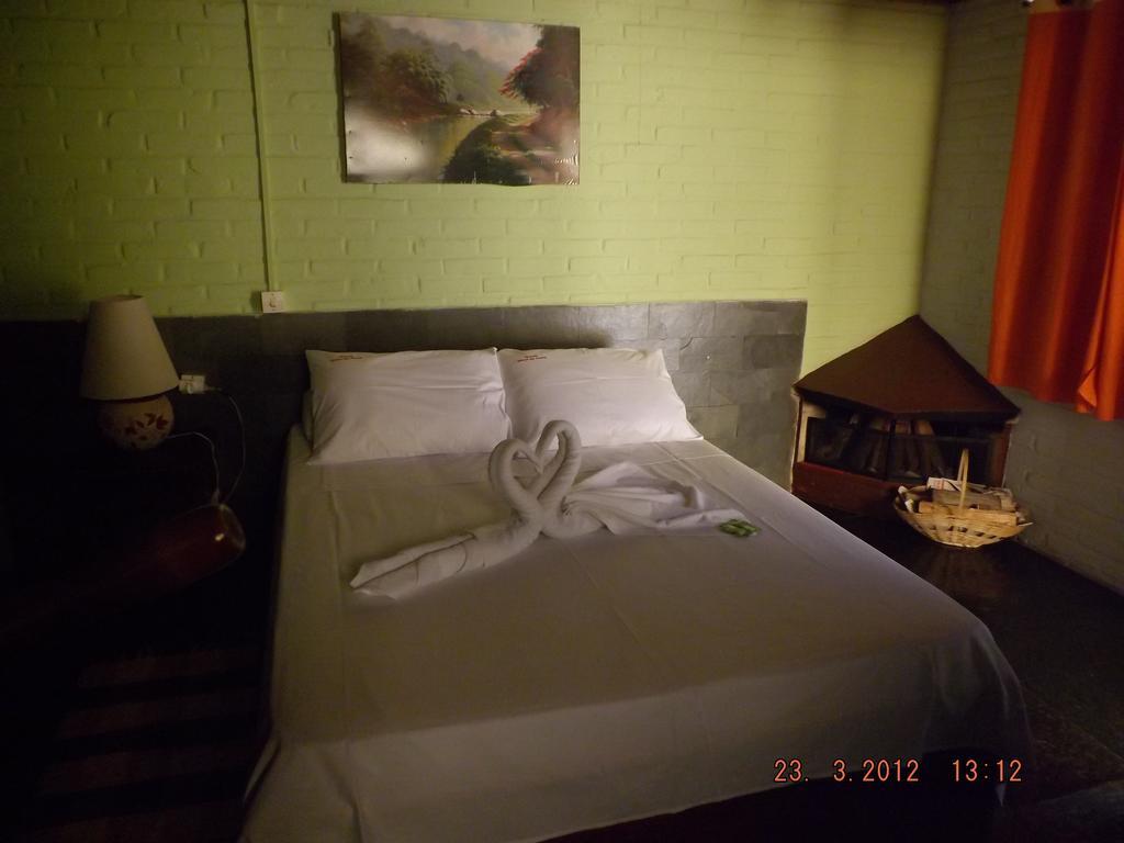 Pousada Quintal Das Pedras Penedo  Zimmer foto
