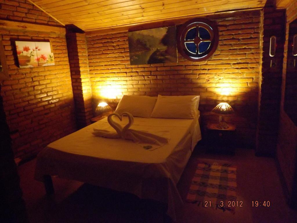 Pousada Quintal Das Pedras Penedo  Zimmer foto